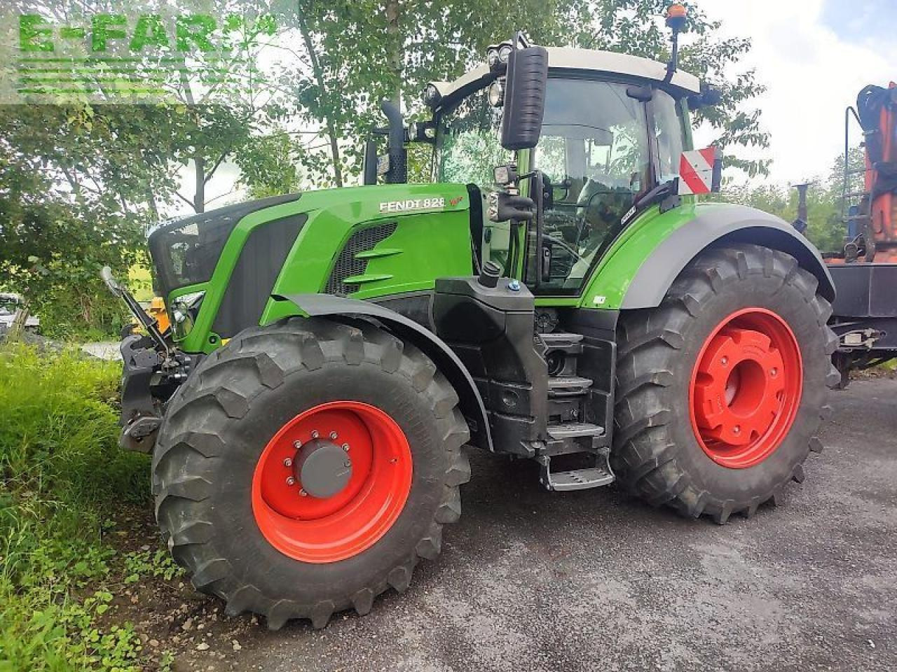 Fendt 828 vario profi Profi - Tracteur agricole: photos 1 Fendt 828 vario profi Profi - Tracteur agricole: photos 1