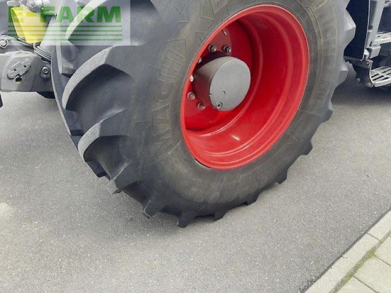 Fendt 828 vario s4 profi plus ProfiPlus - Tracteur agricole: photos 5 Fendt 828 vario s4 profi plus ProfiPlus - Tracteur agricole: photos 5