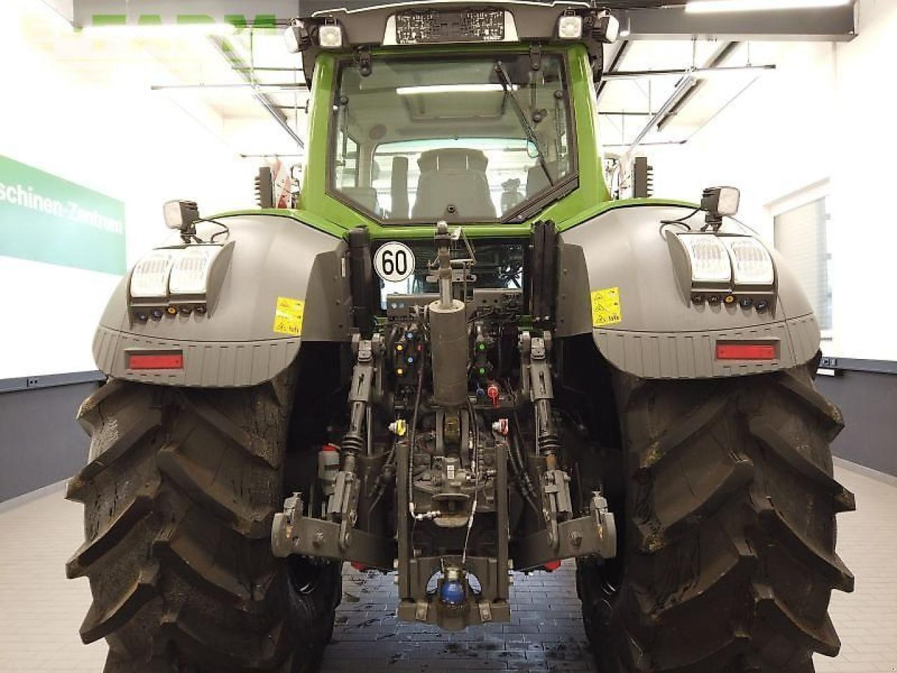 Fendt 828 vario s4 profi plus ProfiPlus - Tracteur agricole: photos 5 Fendt 828 vario s4 profi plus ProfiPlus - Tracteur agricole: photos 5