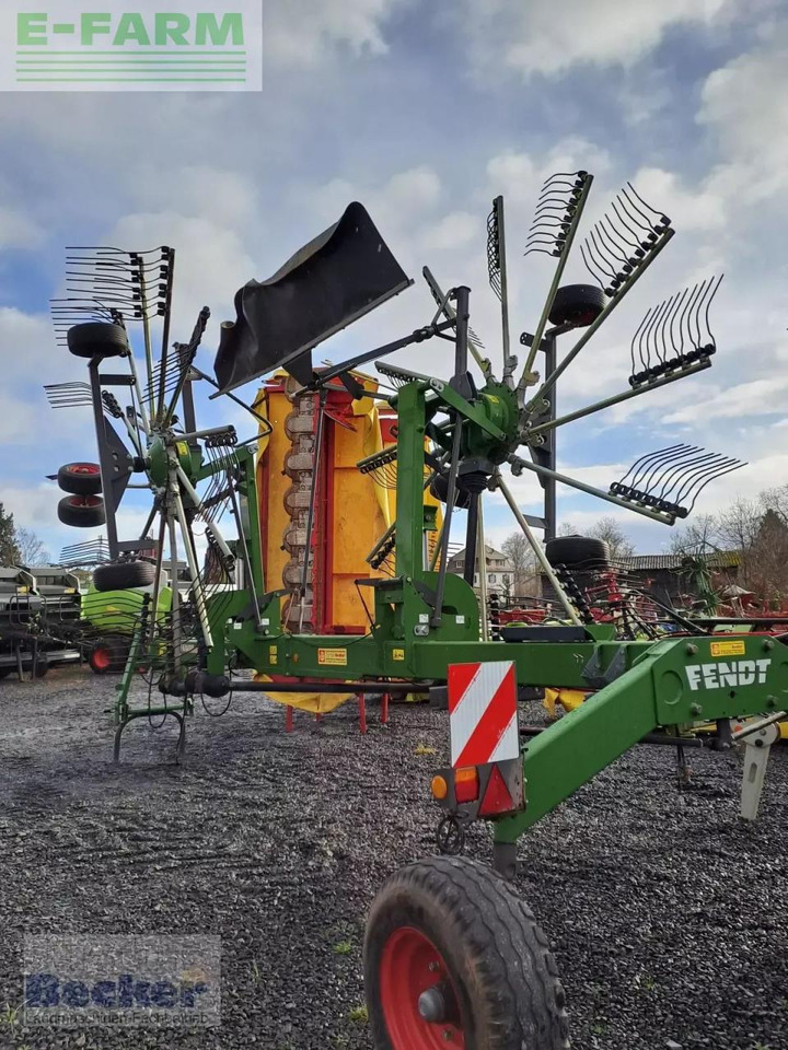 Fendt former 1603 - Faneuse: photos 1 Fendt former 1603 - Faneuse: photos 1