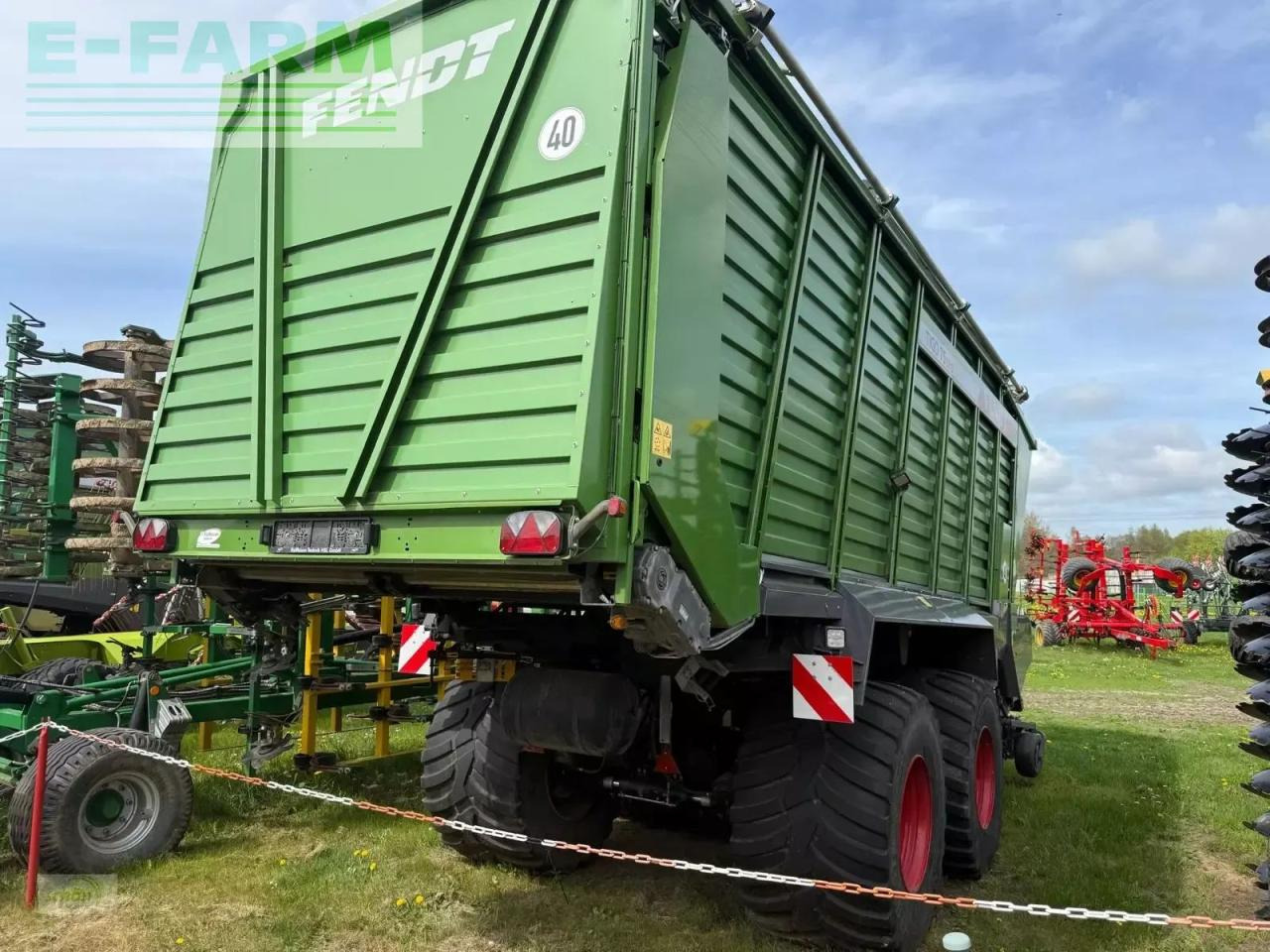 Fendt tigo 75 xr mit 800/45 r26,5 bereifung, laderaumabdeckung und 3 dosierwalzen - Autochargeuse: photos 4 Fendt tigo 75 xr mit 800/45 r26,5 bereifung, laderaumabdeckung und 3 dosierwalzen - Autochargeuse: photos 4