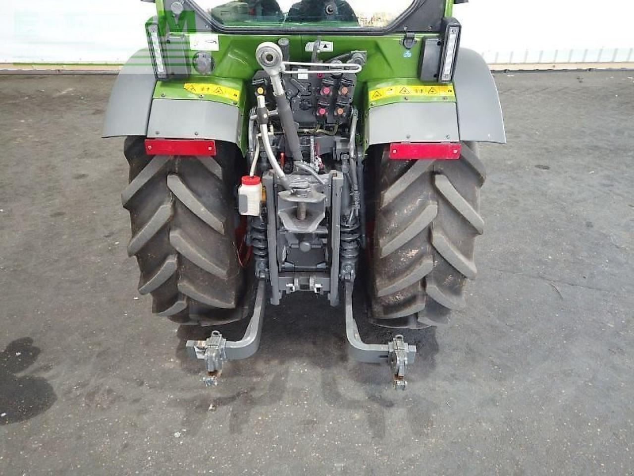 Fendt traktor 211 v vario gen3 V - Tracteur agricole: photos 4 Fendt traktor 211 v vario gen3 V - Tracteur agricole: photos 4