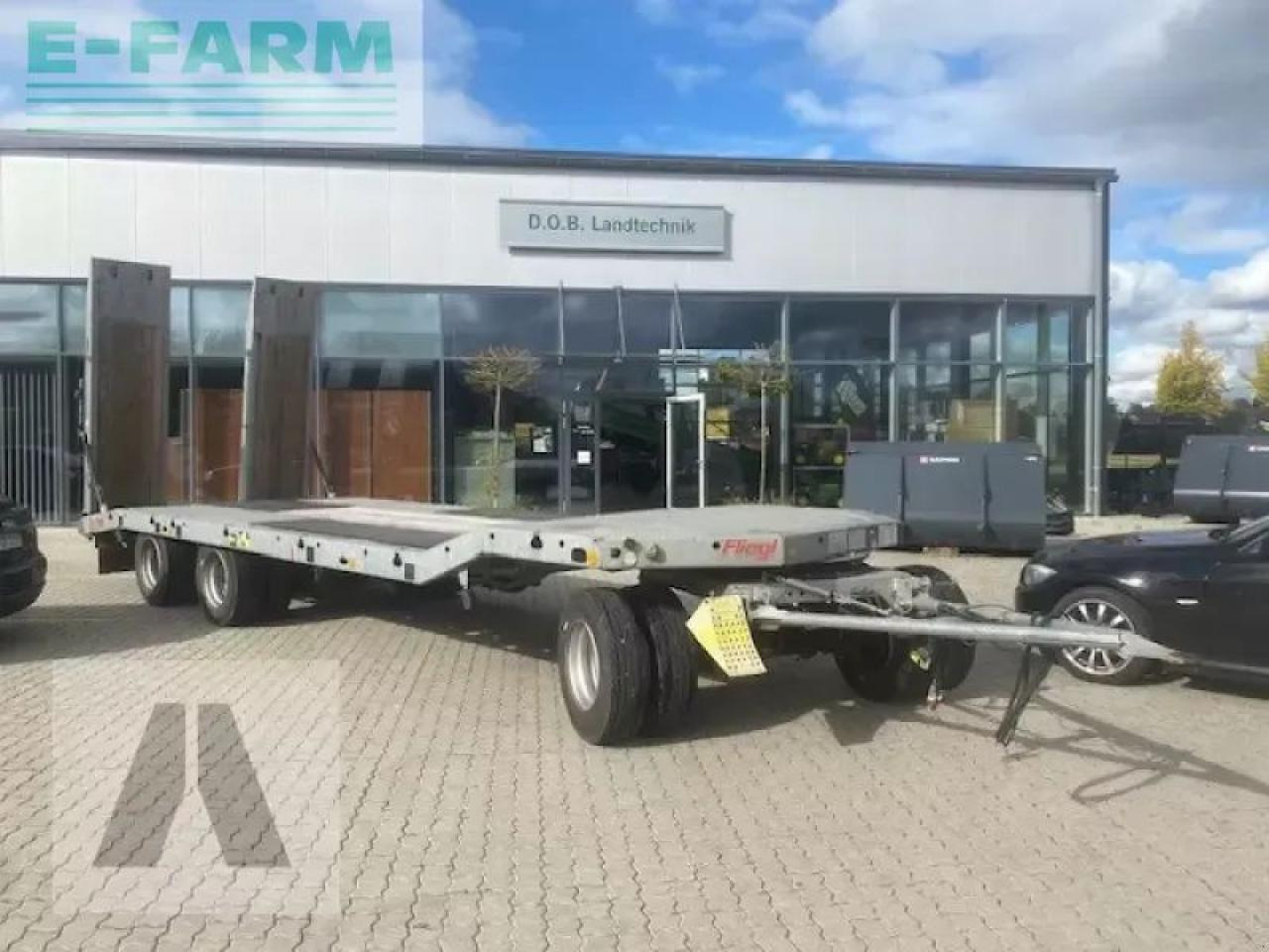 Fliegl dtl-s 300 agrar - Remorque porte-voitures: photos 1 Fliegl dtl-s 300 agrar - Remorque porte-voitures: photos 1