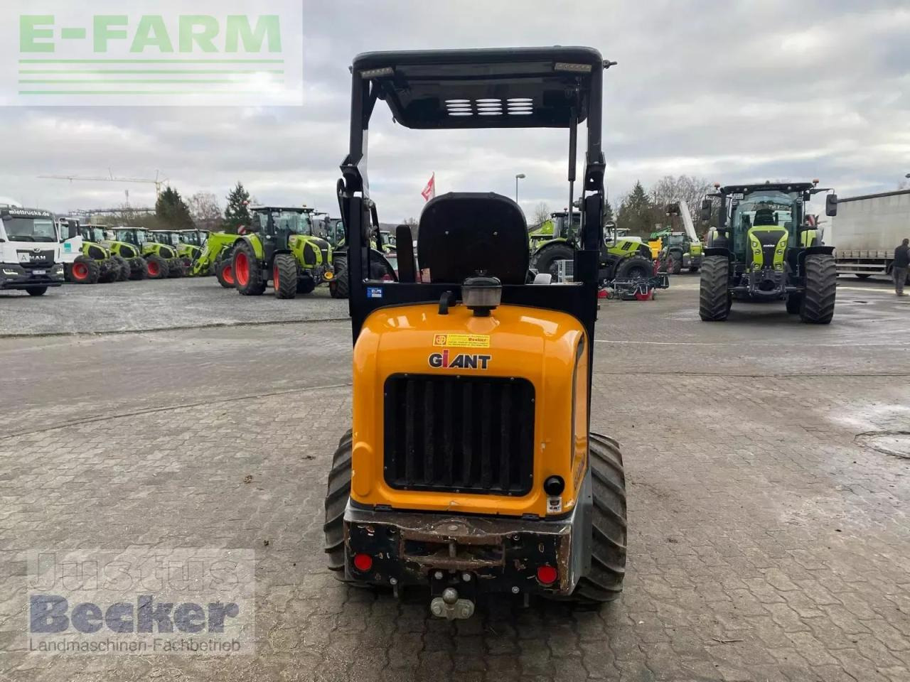 Giant g 2200 - Mini pelle: photos 5 Giant g 2200 - Mini pelle: photos 5