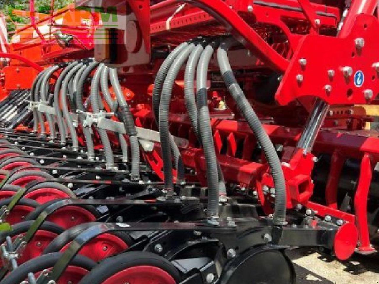 Horsch express 3 kr - Semoir: photos 3 Horsch express 3 kr - Semoir: photos 3