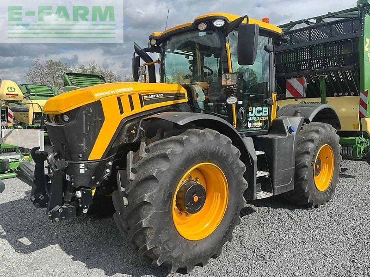 JCB 4220 fastrac icon - Tracteur agricole: photos 1 JCB 4220 fastrac icon - Tracteur agricole: photos 1