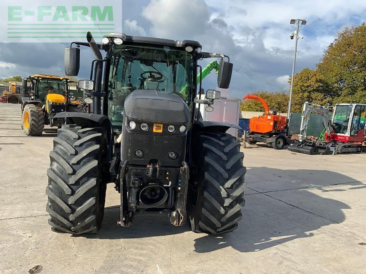 JCB 4220 fastrac tractor (st24887) - Tracteur agricole: photos 3 JCB 4220 fastrac tractor (st24887) - Tracteur agricole: photos 3