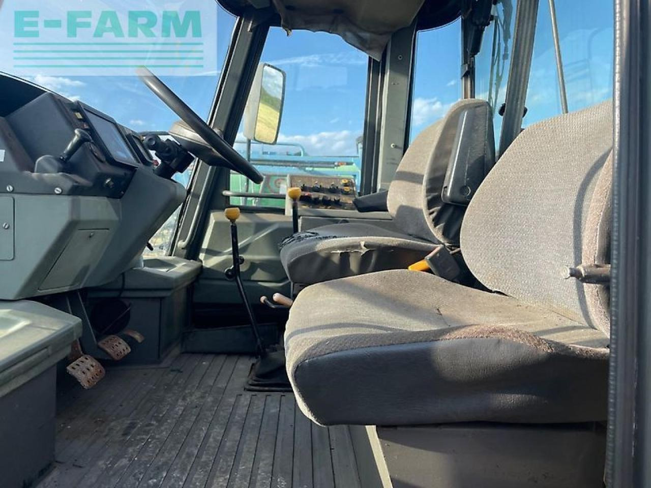 JCB fastrac 150 - Tracteur agricole: photos 3 JCB fastrac 150 - Tracteur agricole: photos 3