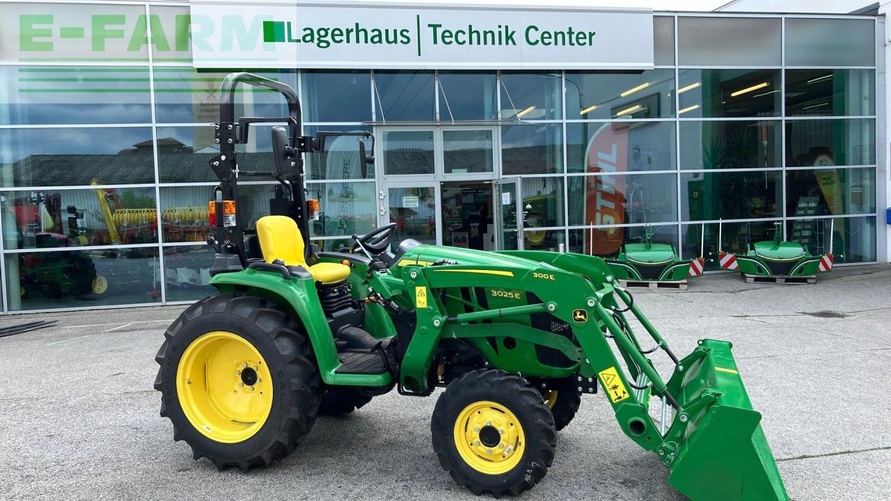 John Deere 3025E - Tracteur agricole: photos 4 John Deere 3025E - Tracteur agricole: photos 4
