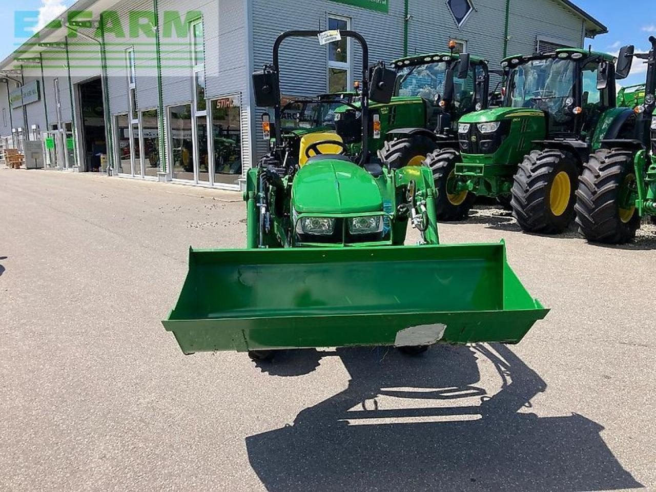 John Deere 3038e - Tracteur agricole: photos 3 John Deere 3038e - Tracteur agricole: photos 3
