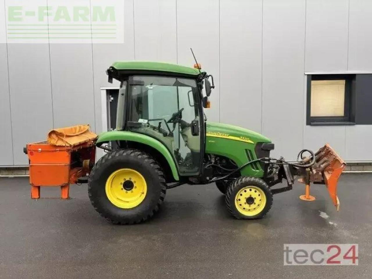 John Deere 3320 - Tracteur agricole: photos 1 John Deere 3320 - Tracteur agricole: photos 1