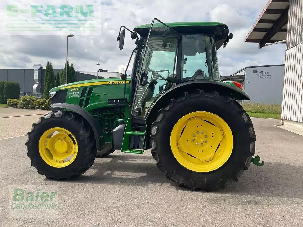 John Deere 5075 m - Tracteur agricole: photos 2 John Deere 5075 m - Tracteur agricole: photos 2