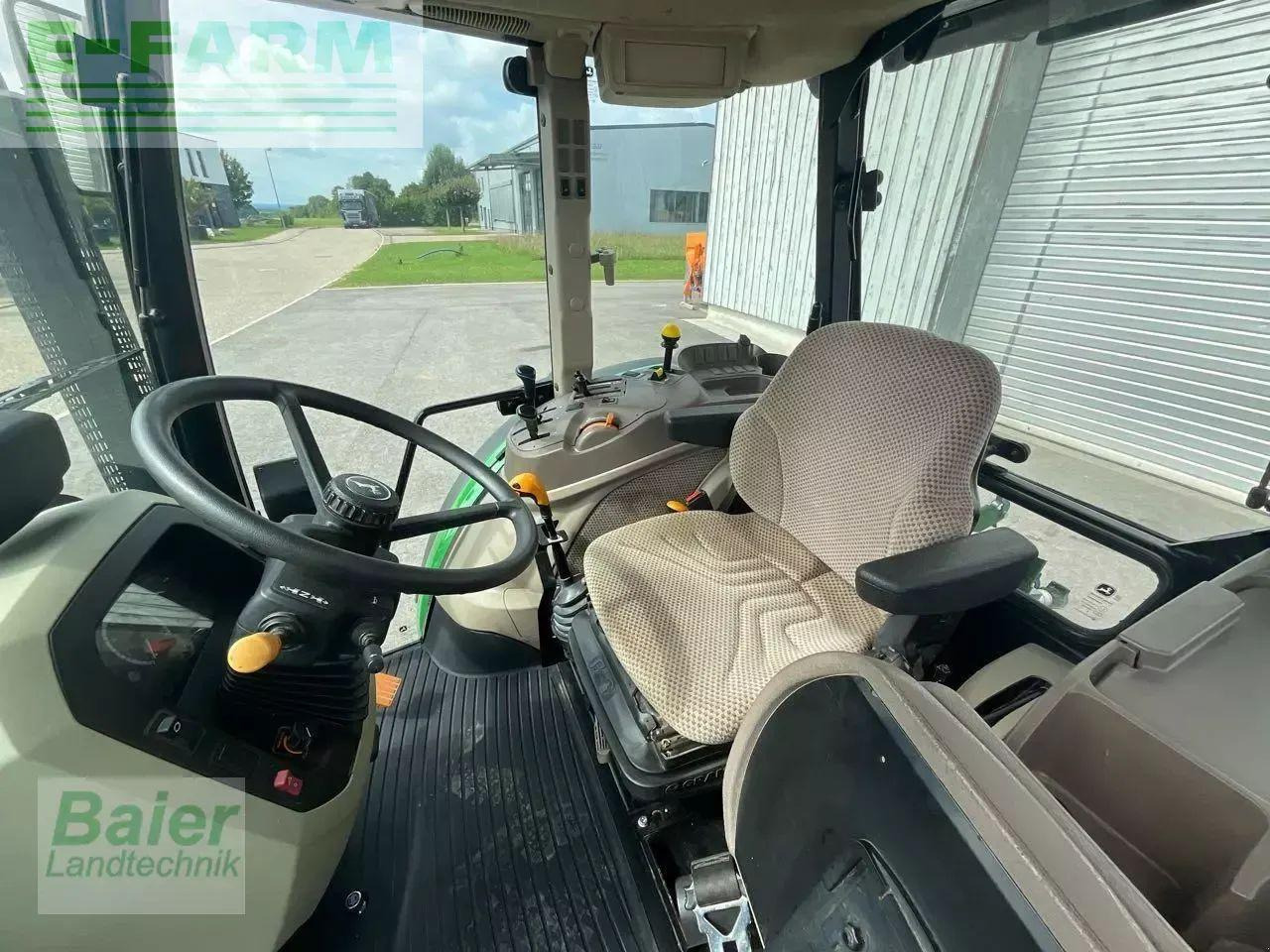 John Deere 5075 m - Tracteur agricole: photos 5 John Deere 5075 m - Tracteur agricole: photos 5