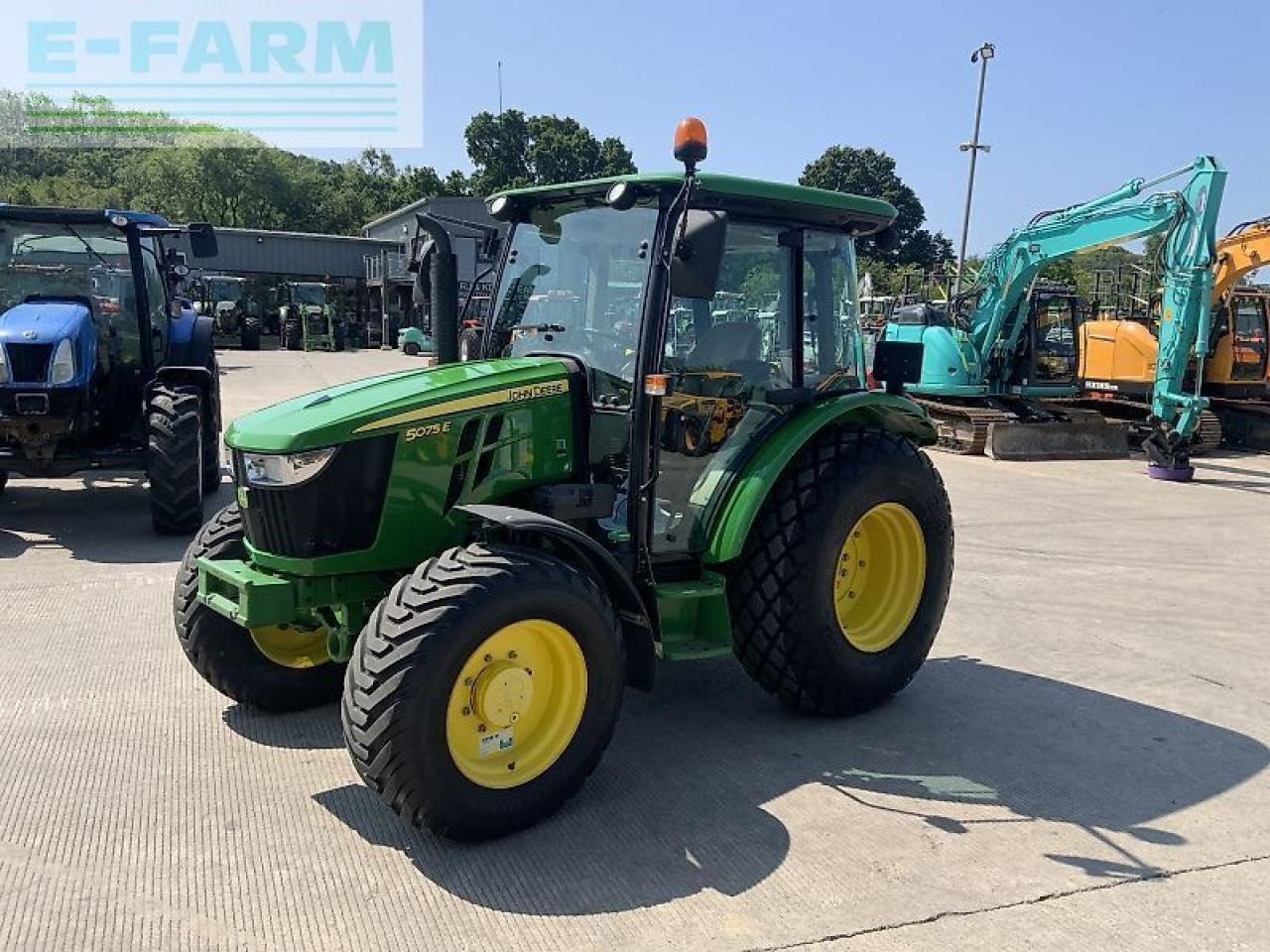 John Deere 5075e tractor (st23600) - Tracteur agricole: photos 4 John Deere 5075e tractor (st23600) - Tracteur agricole: photos 4