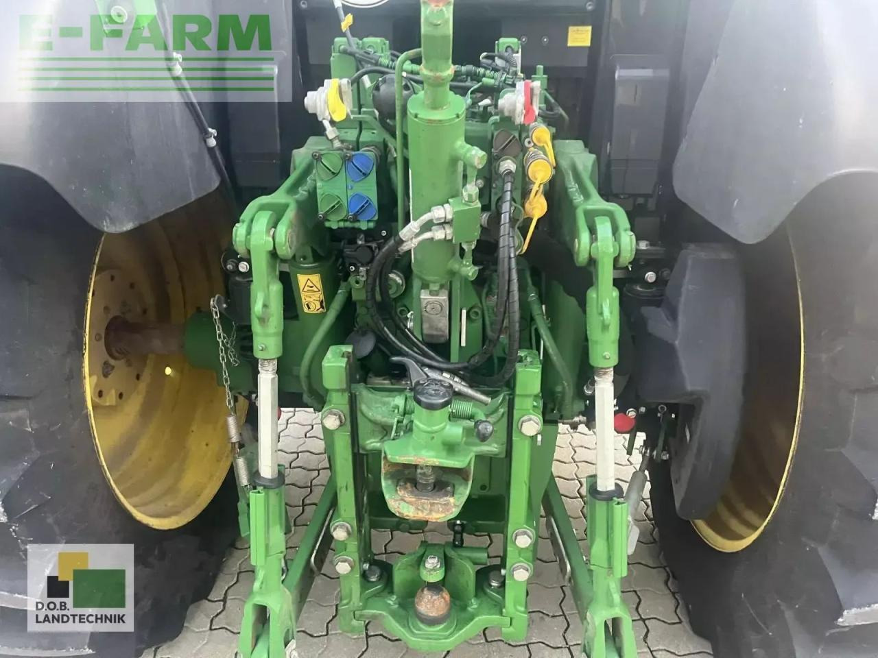 John Deere 6110m - Tracteur agricole: photos 5 John Deere 6110m - Tracteur agricole: photos 5