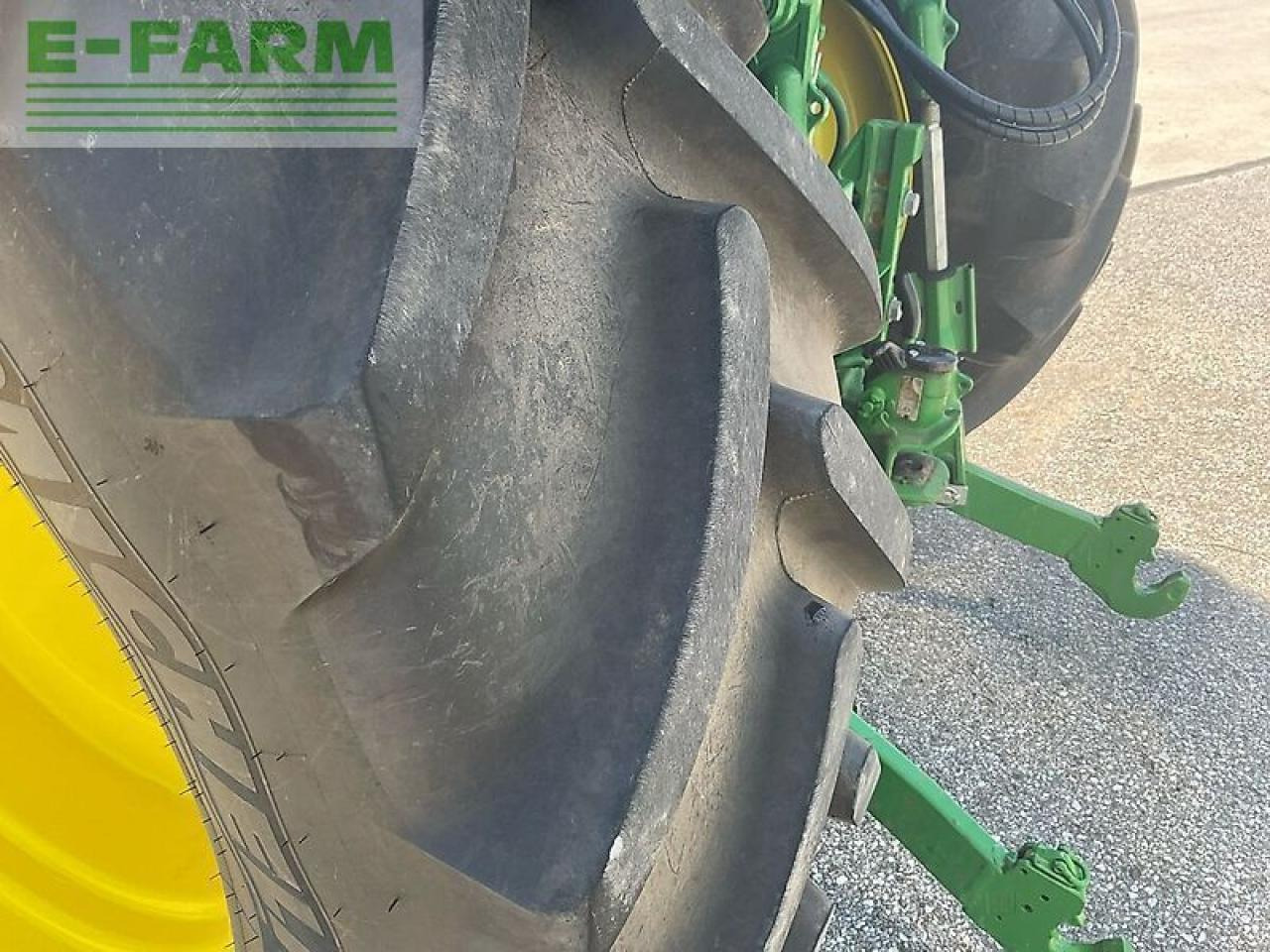 Tracteur agricole John Deere 6110r: photos 17