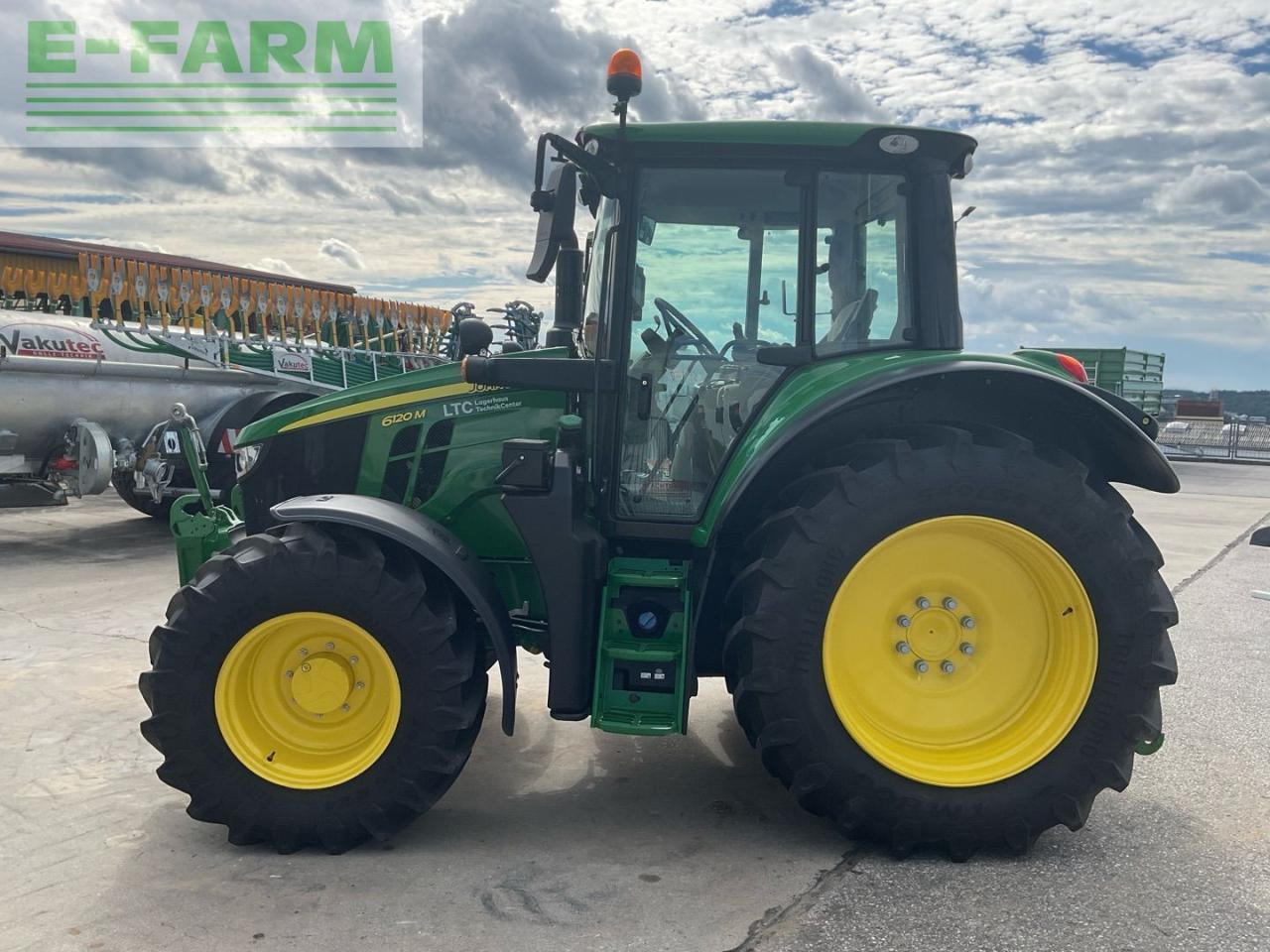 John Deere 6120M - Tracteur agricole: photos 2 John Deere 6120M - Tracteur agricole: photos 2