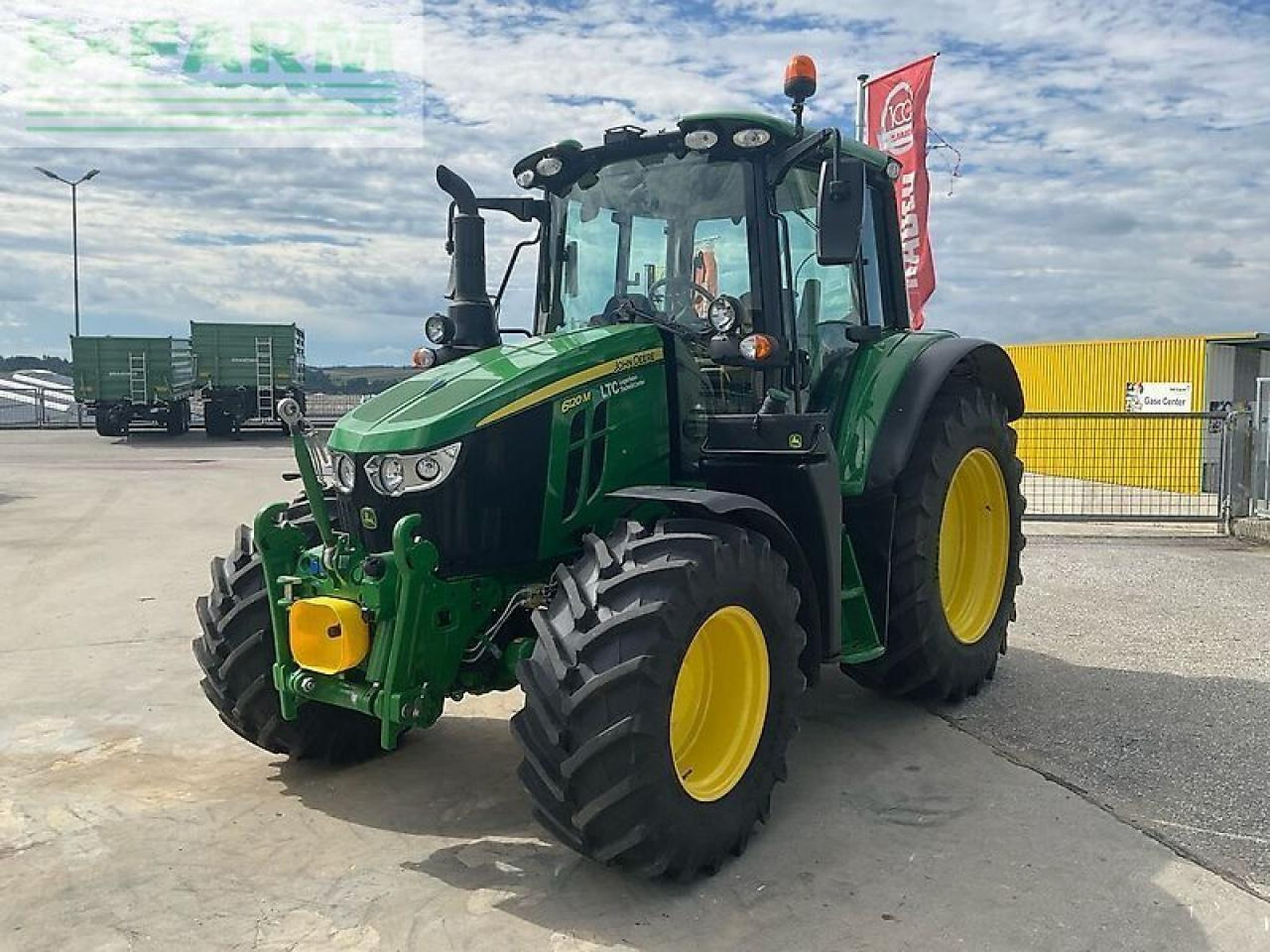 John Deere 6120m - Tracteur agricole: photos 1 John Deere 6120m - Tracteur agricole: photos 1