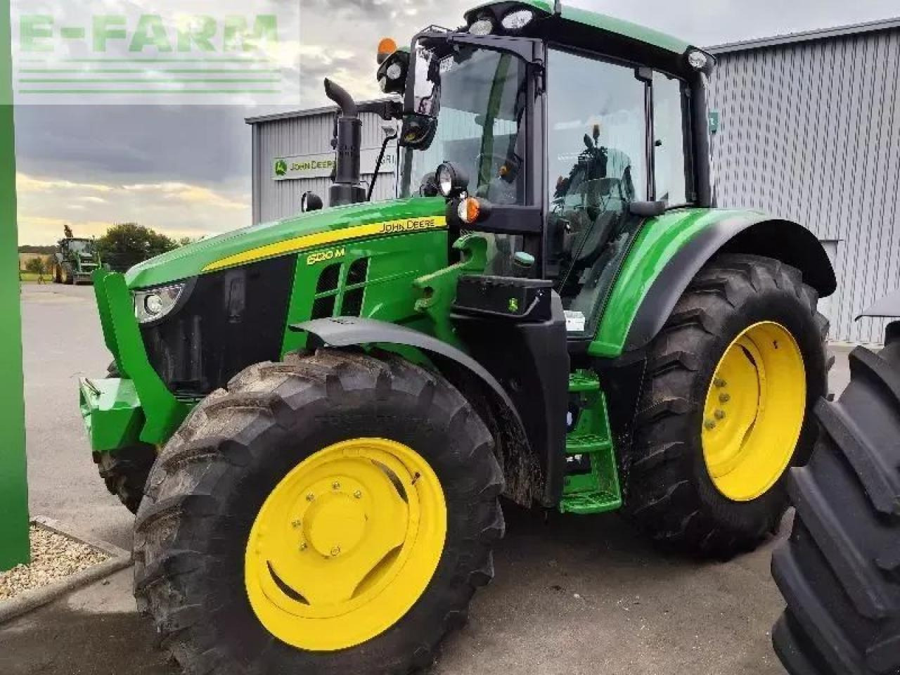 John Deere 6120m - Tracteur agricole: photos 1 John Deere 6120m - Tracteur agricole: photos 1