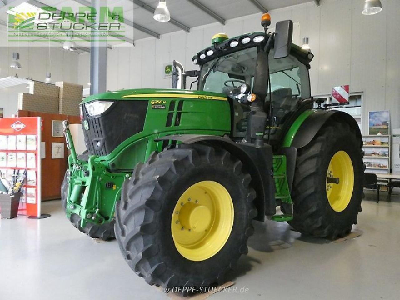 John Deere 6250r - Tracteur agricole: photos 1 John Deere 6250r - Tracteur agricole: photos 1