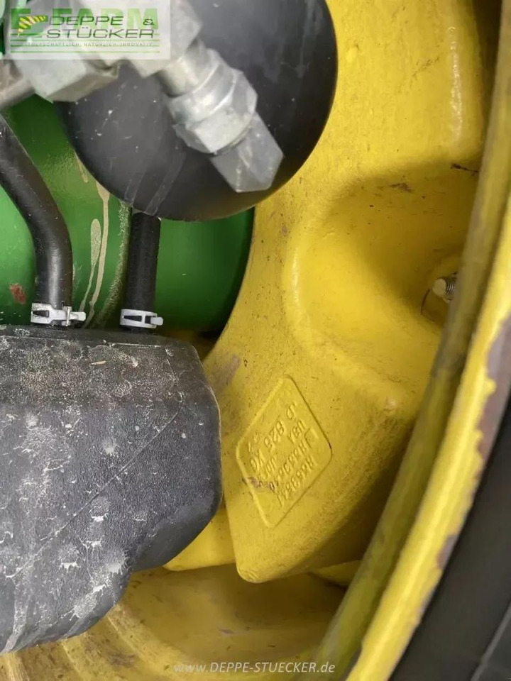 Tracteur agricole John Deere 8345r e23: photos 13 Tracteur agricole John Deere 8345r e23: photos 13