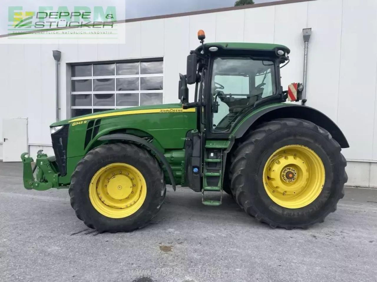 Tracteur agricole John Deere 8345r e23: photos 17 Tracteur agricole John Deere 8345r e23: photos 17