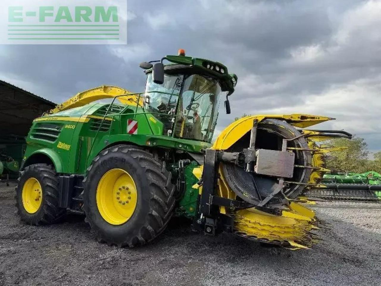 John Deere 8400 - Ensileuse: photos 3 John Deere 8400 - Ensileuse: photos 3