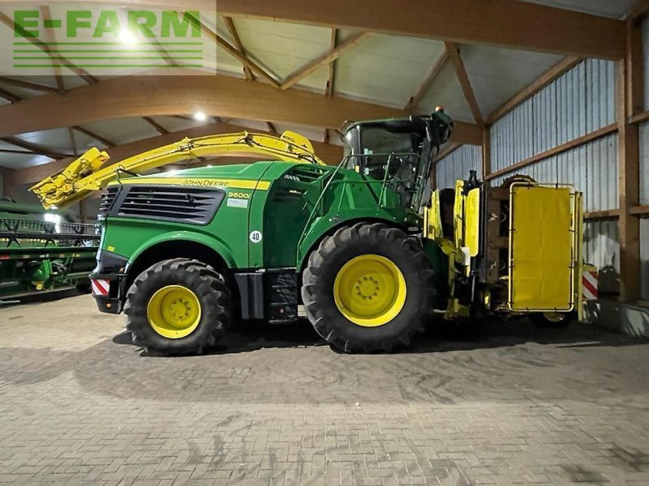 John Deere 9600 motor neu! - Ensileuse: photos 2 John Deere 9600 motor neu! - Ensileuse: photos 2