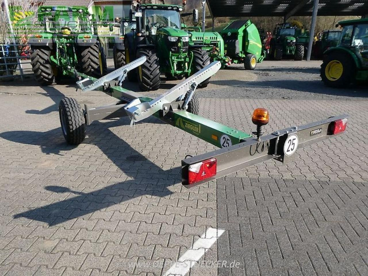 Moissonneuse-batteuse John Deere t550 hm mit 620r + sww: photos 24 Moissonneuse-batteuse John Deere t550 hm mit 620r + sww: photos 24