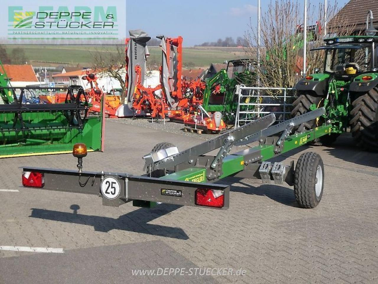 Moissonneuse-batteuse John Deere t550 hm mit 620r + sww: photos 25 Moissonneuse-batteuse John Deere t550 hm mit 620r + sww: photos 25