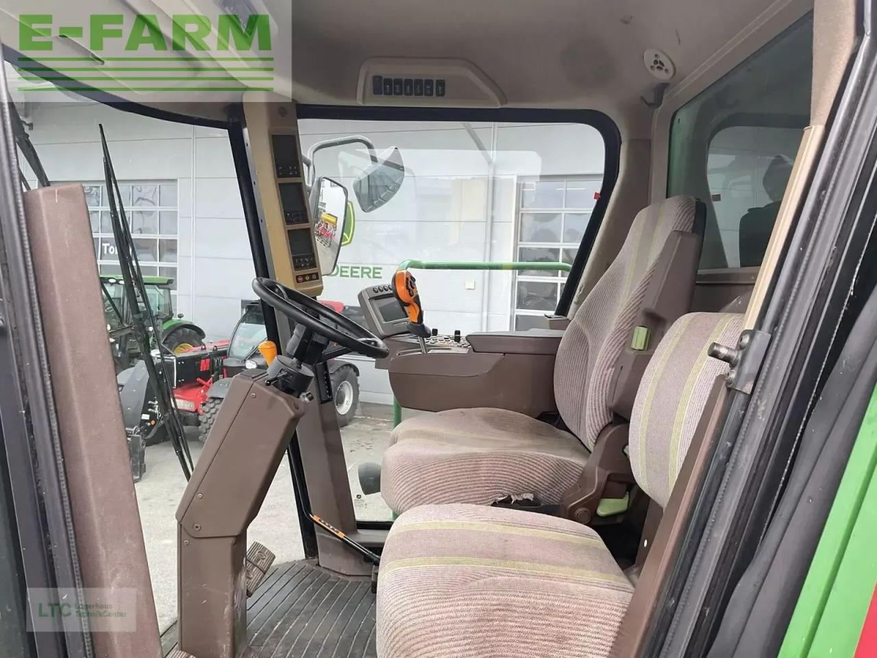 John Deere t560hm - Moissonneuse-batteuse: photos 2 John Deere t560hm - Moissonneuse-batteuse: photos 2