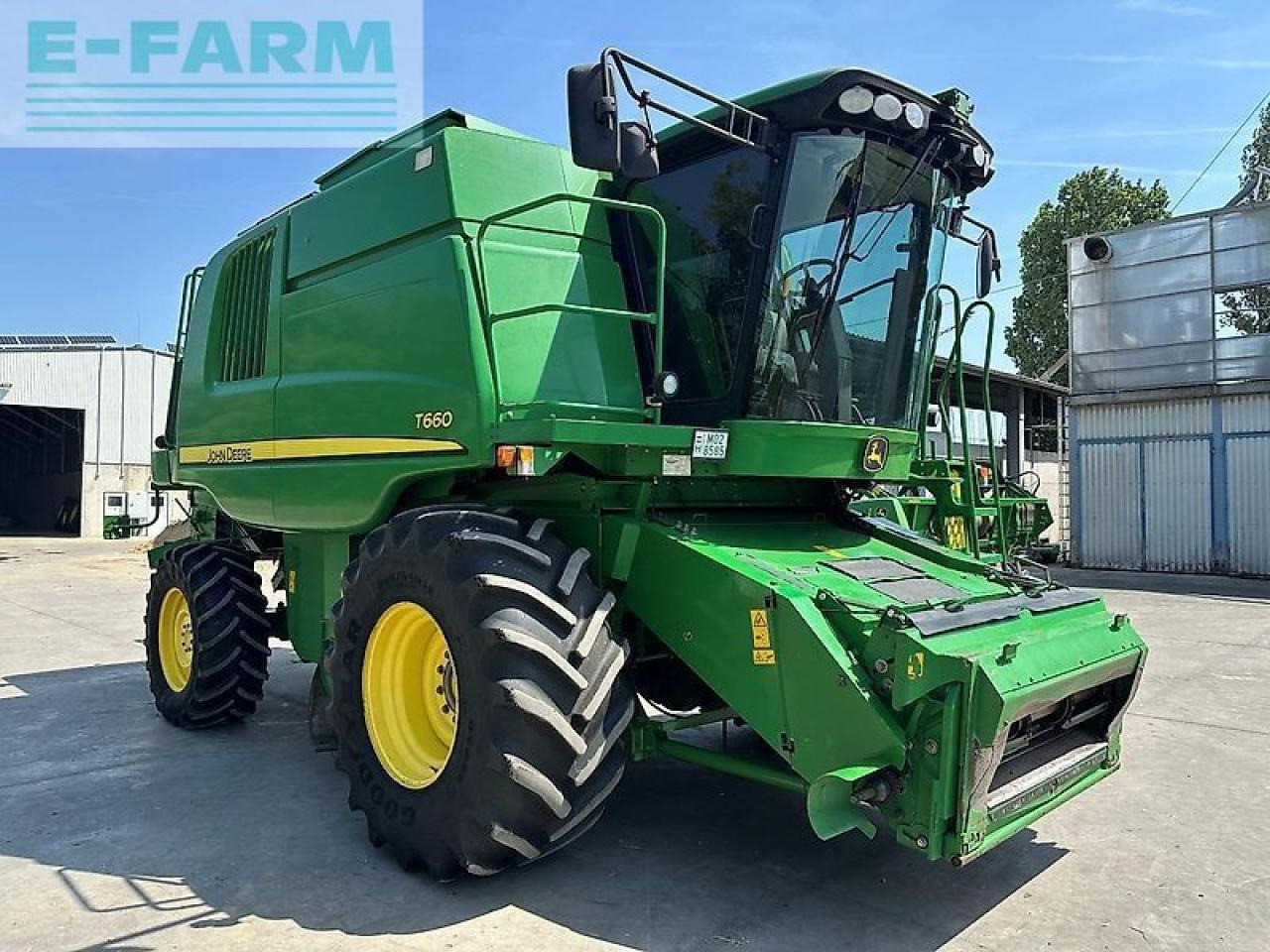 John Deere t660 - Moissonneuse-batteuse: photos 3 John Deere t660 - Moissonneuse-batteuse: photos 3