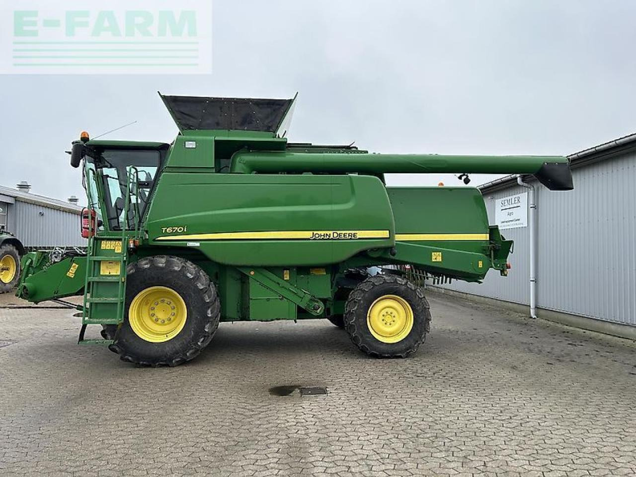 John Deere t670 - Moissonneuse-batteuse: photos 2 John Deere t670 - Moissonneuse-batteuse: photos 2