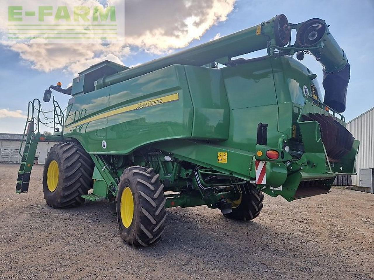 John Deere t670 my21 prod 20 - Moissonneuse-batteuse: photos 3 John Deere t670 my21 prod 20 - Moissonneuse-batteuse: photos 3