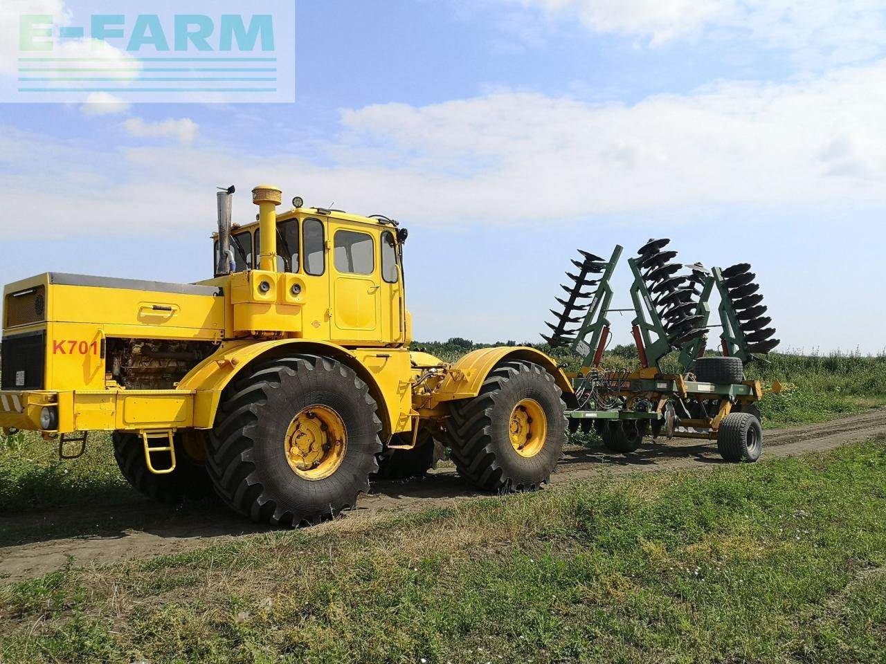 Kirovets K701P - Tracteur agricole: photos 1 Kirovets K701P - Tracteur agricole: photos 1