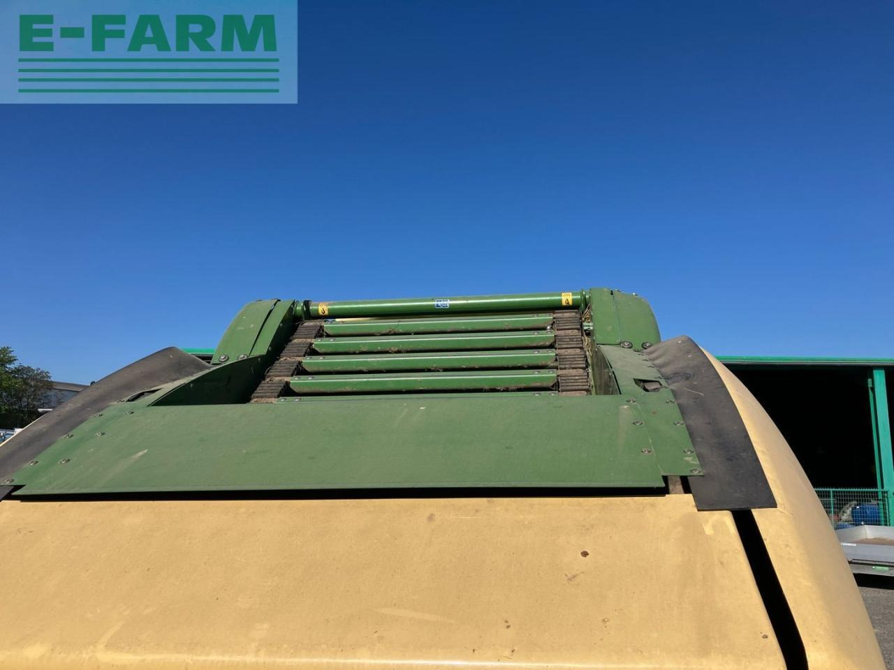 Krone V 150 XC - Presse à balles cubiques: photos 3 Krone V 150 XC - Presse à balles cubiques: photos 3