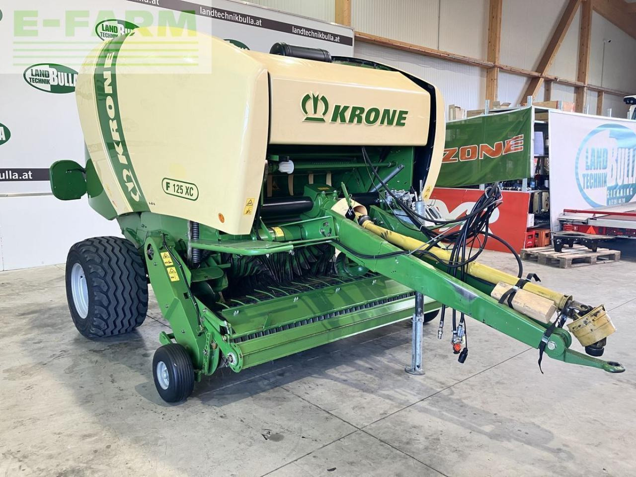 Krone comprima f 125 xc - Presse à balles cubiques: photos 2 Krone comprima f 125 xc - Presse à balles cubiques: photos 2