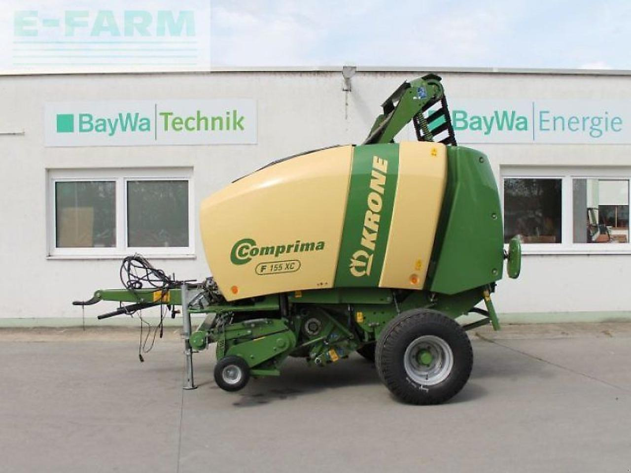 Krone comprima f 155 xc - Presse à balles cubiques: photos 1 Krone comprima f 155 xc - Presse à balles cubiques: photos 1