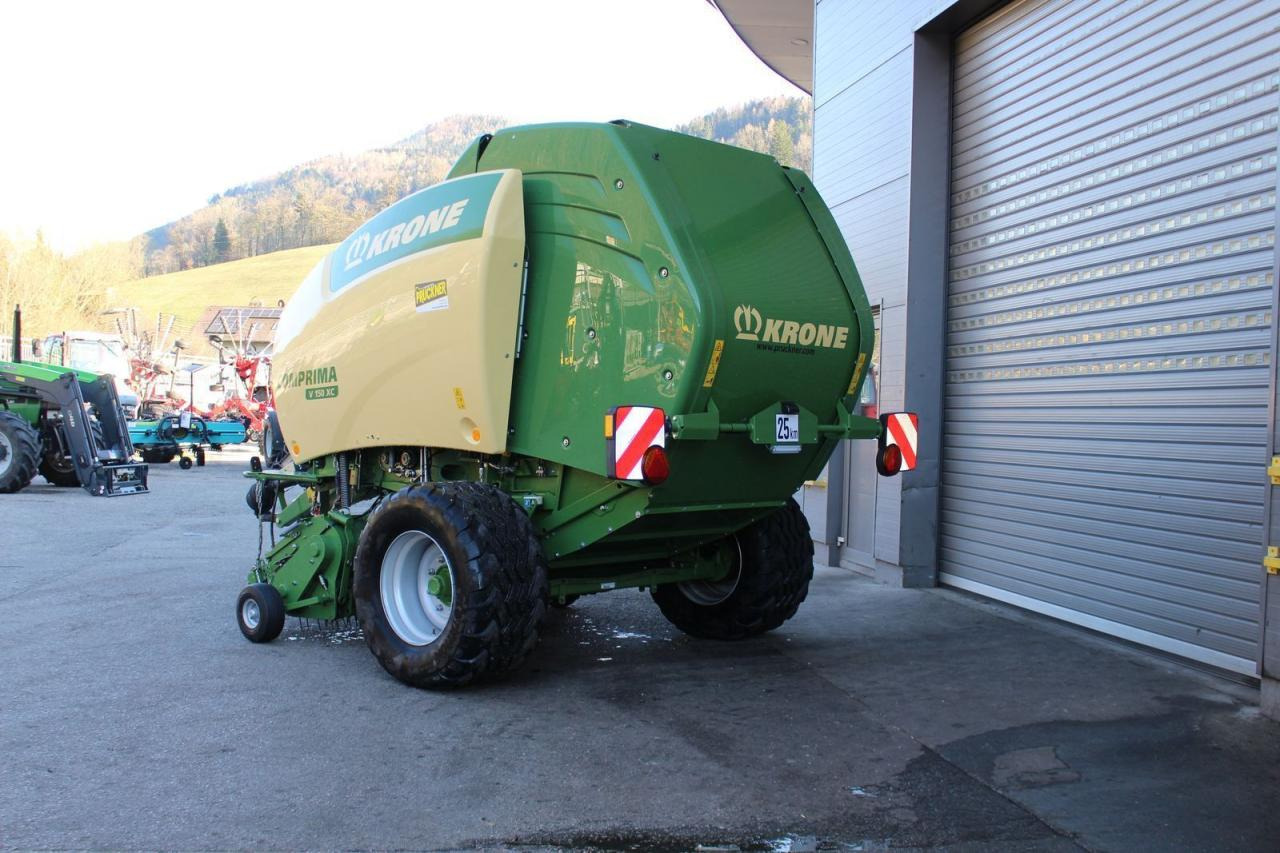 Krone comprima v 150 xc - Presse à balles cubiques: photos 4 Krone comprima v 150 xc - Presse à balles cubiques: photos 4