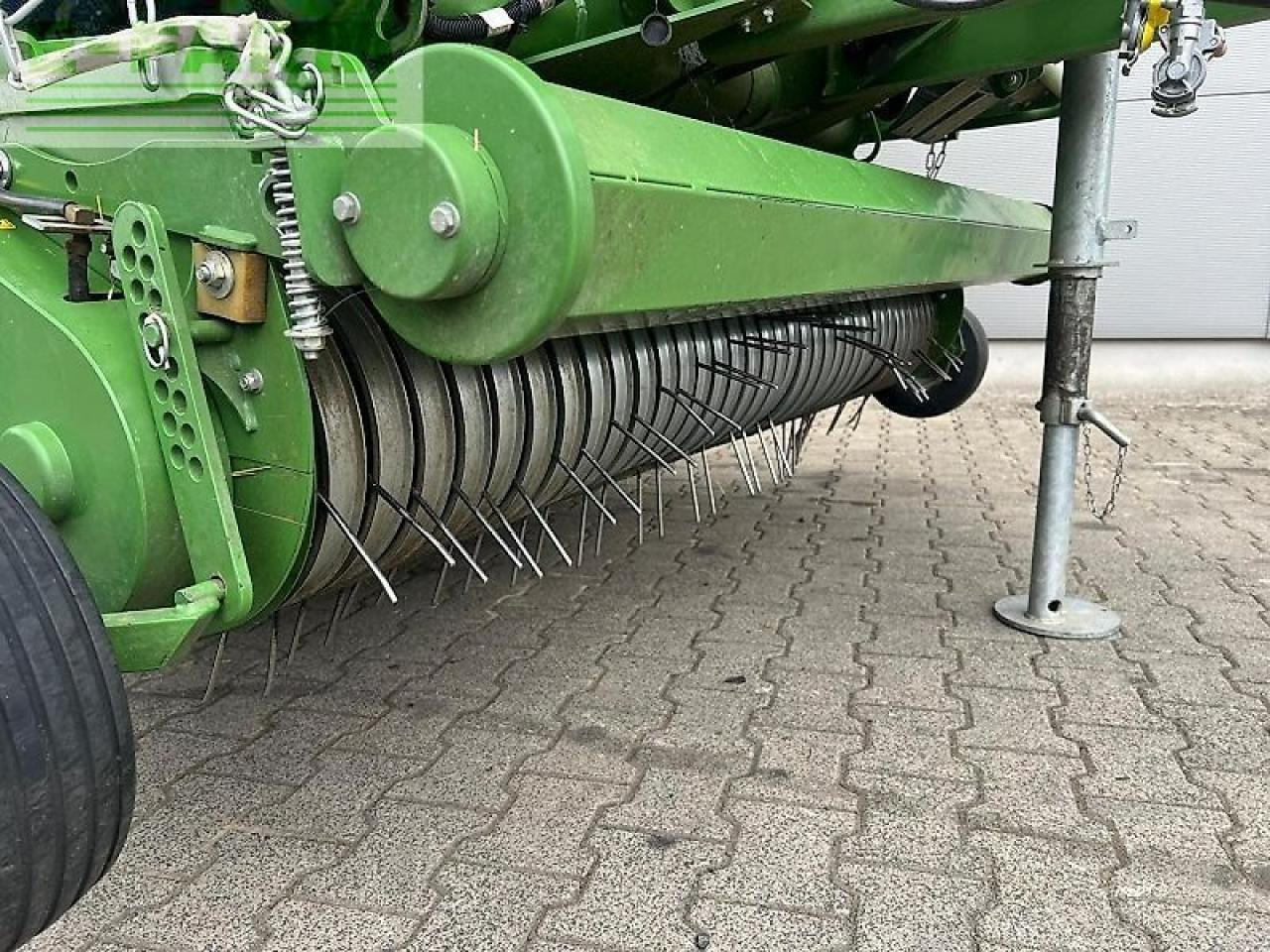 Krone comprima v 180 xc - Presse à balles cubiques: photos 5 Krone comprima v 180 xc - Presse à balles cubiques: photos 5