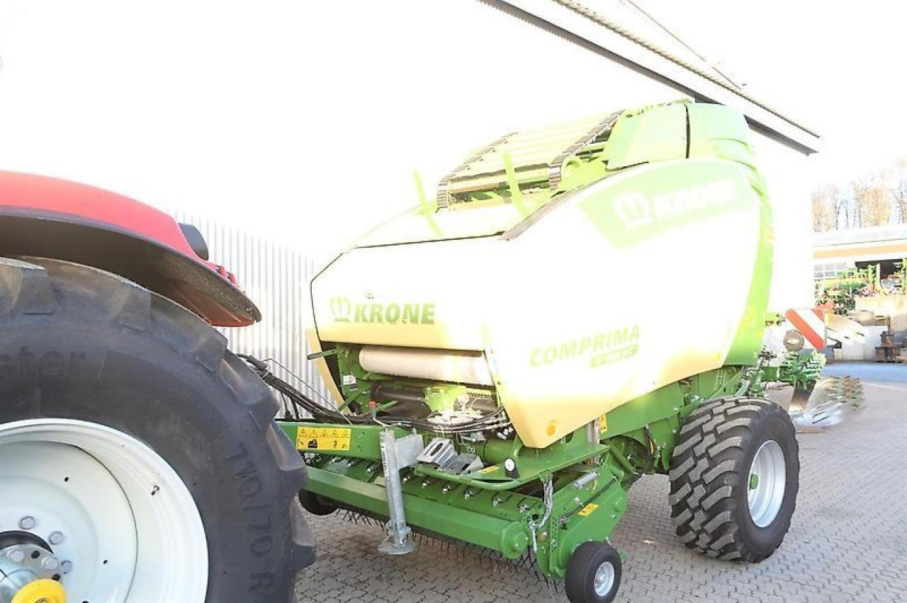 Krone comprima v 180 xc - Presse à balles cubiques: photos 4 Krone comprima v 180 xc - Presse à balles cubiques: photos 4