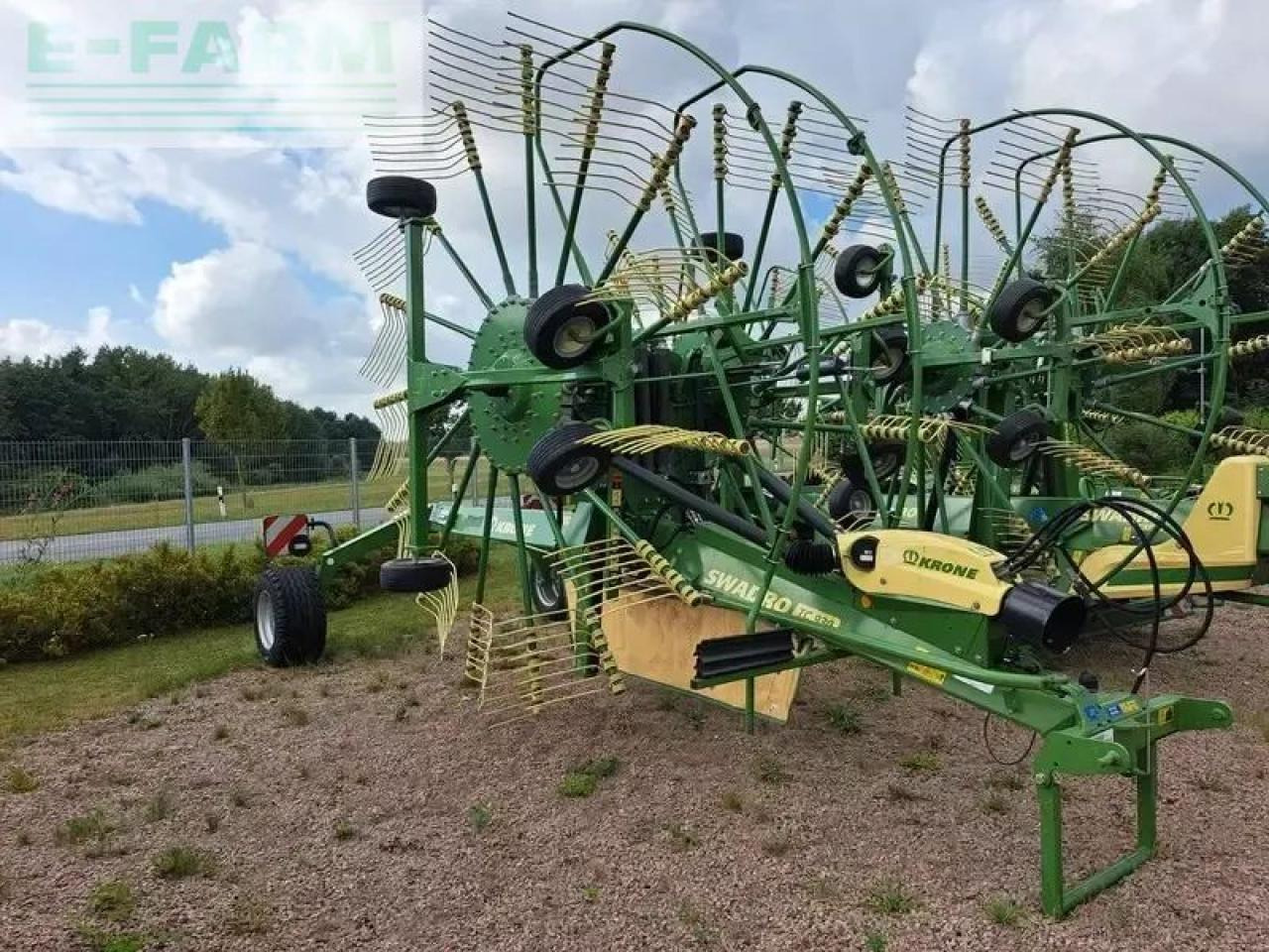 Krone swadro tc 930 - Faneuse: photos 1 Krone swadro tc 930 - Faneuse: photos 1