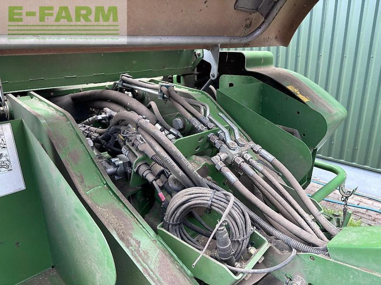 Krone ultima cf 155 xc - Presse à balles cubiques: photos 4 Krone ultima cf 155 xc - Presse à balles cubiques: photos 4