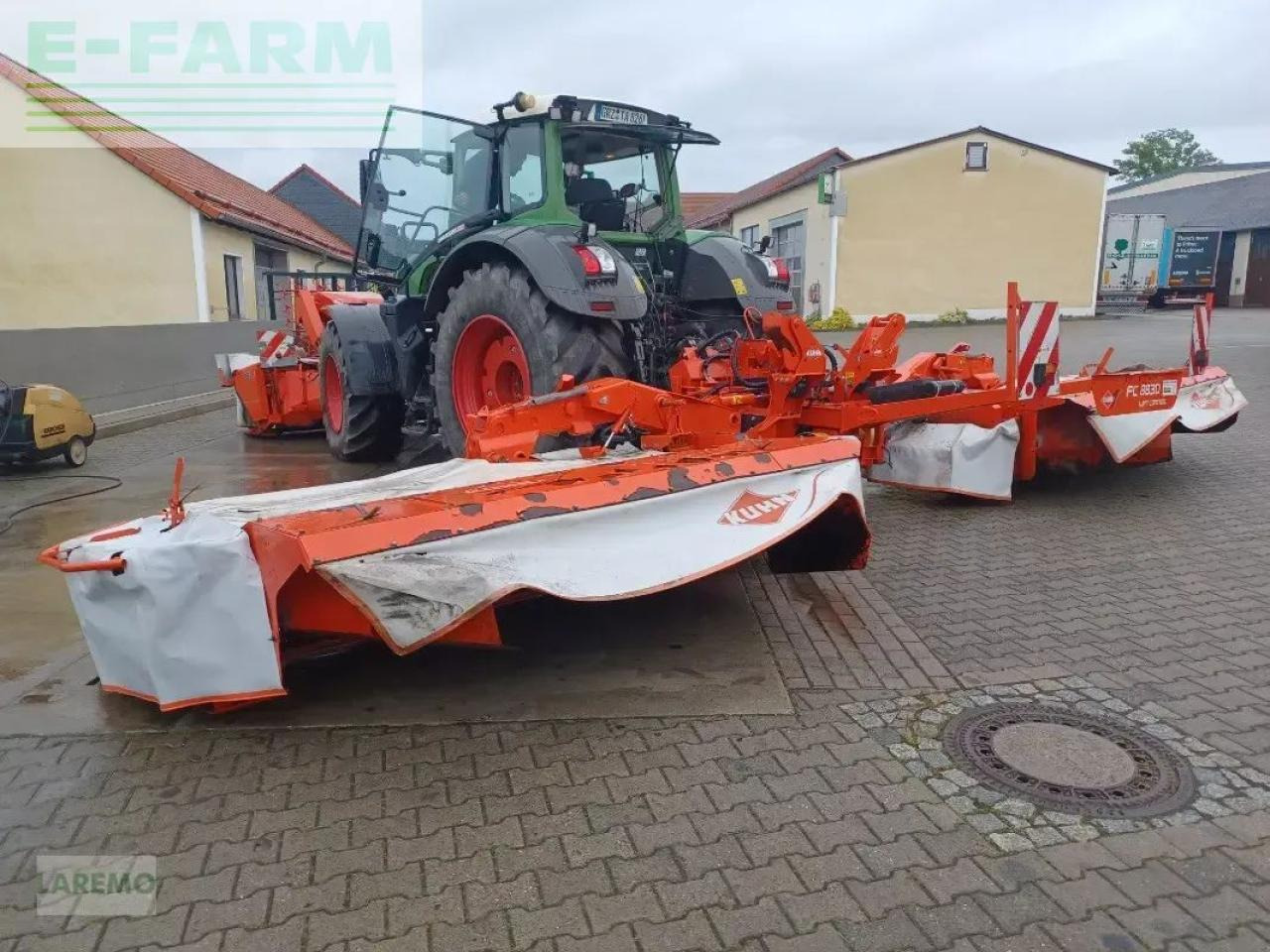 Kuhn fc 313 df-ff und fc 883 d-ff mit neuem mähbalken ! - Faucheuse: photos 1 Kuhn fc 313 df-ff und fc 883 d-ff mit neuem mähbalken ! - Faucheuse: photos 1