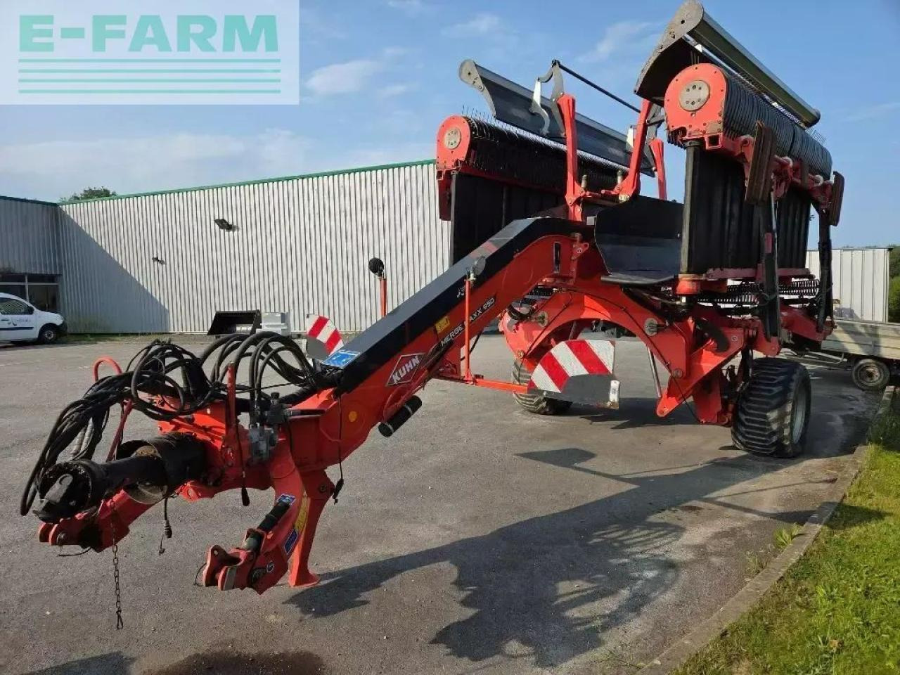 Kuhn merge maxx 950 - Faneuse: photos 4 Kuhn merge maxx 950 - Faneuse: photos 4