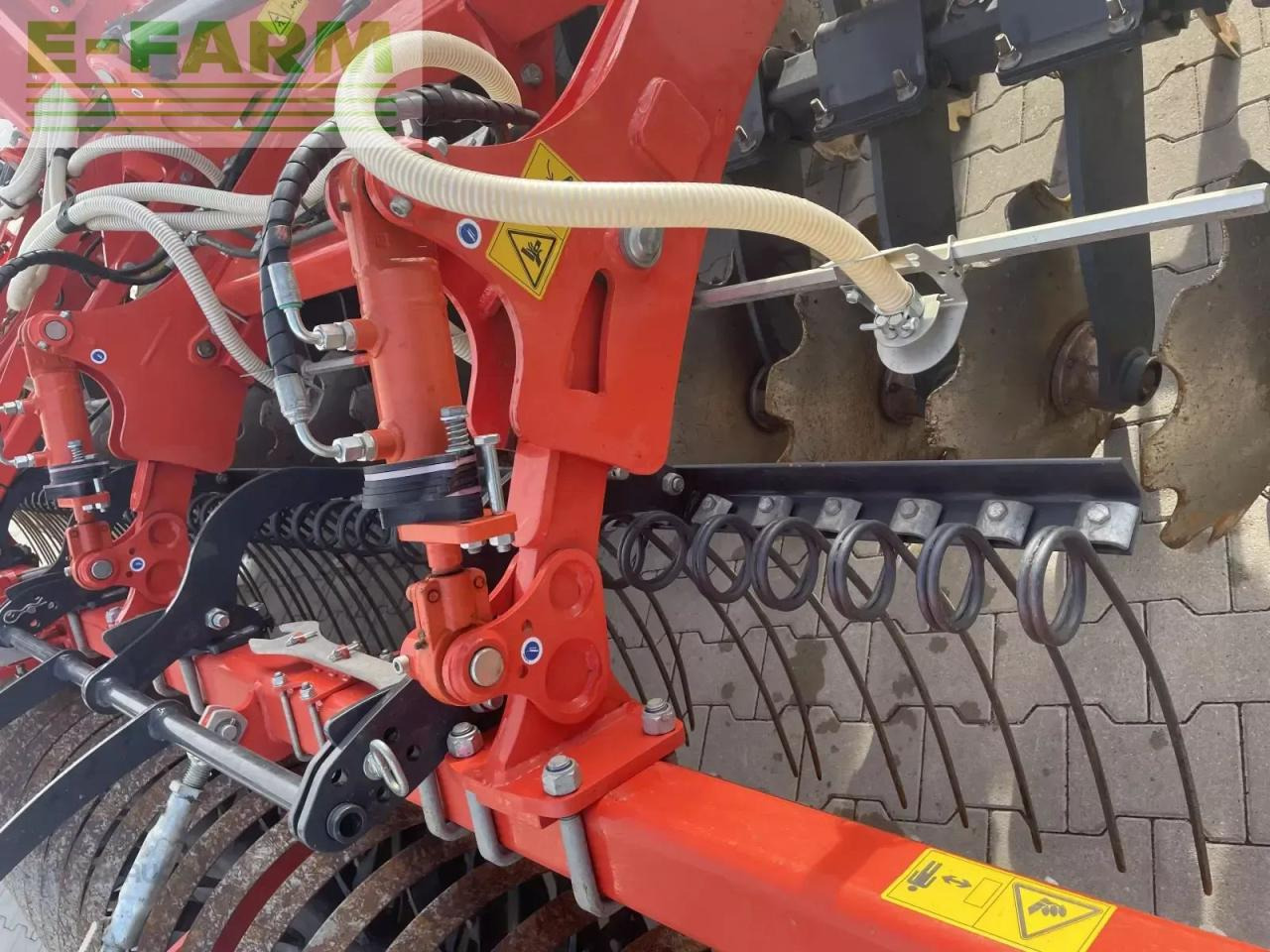 Kuhn optimer + 503r - Cover crop: photos 4 Kuhn optimer + 503r - Cover crop: photos 4