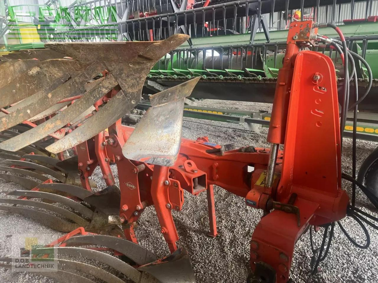 Kuhn vari master 123 - Charrue: photos 5 Kuhn vari master 123 - Charrue: photos 5
