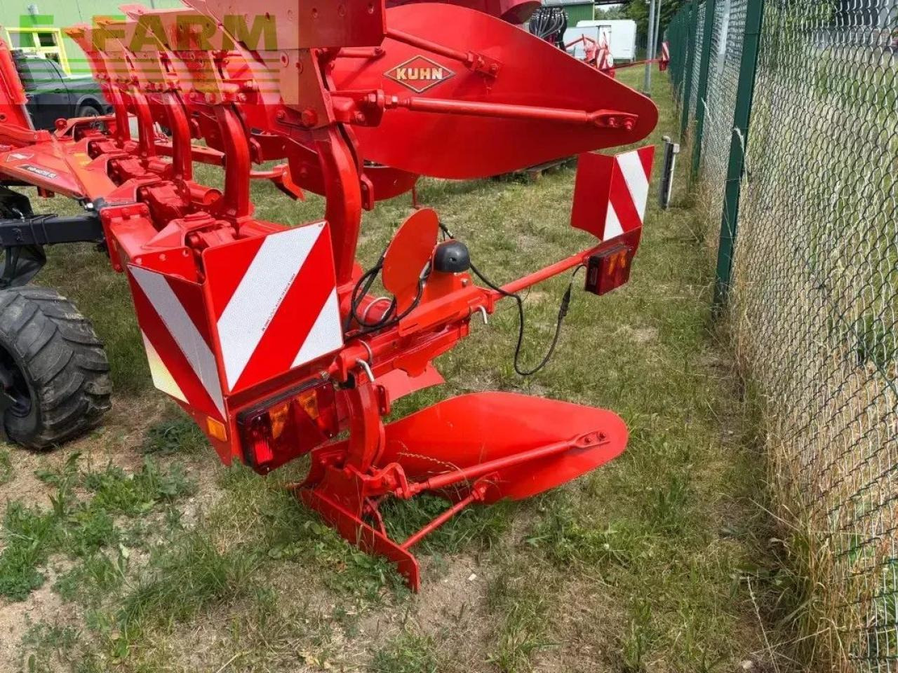Kuhn vari-master 153 5 (4e+1) - Charrue: photos 3 Kuhn vari-master 153 5 (4e+1) - Charrue: photos 3