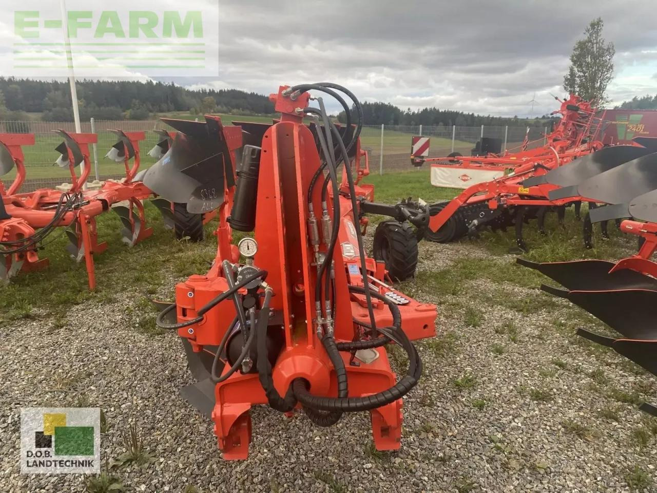 Kuhn vm153 4e/5h 102 - Charrue: photos 4 Kuhn vm153 4e/5h 102 - Charrue: photos 4