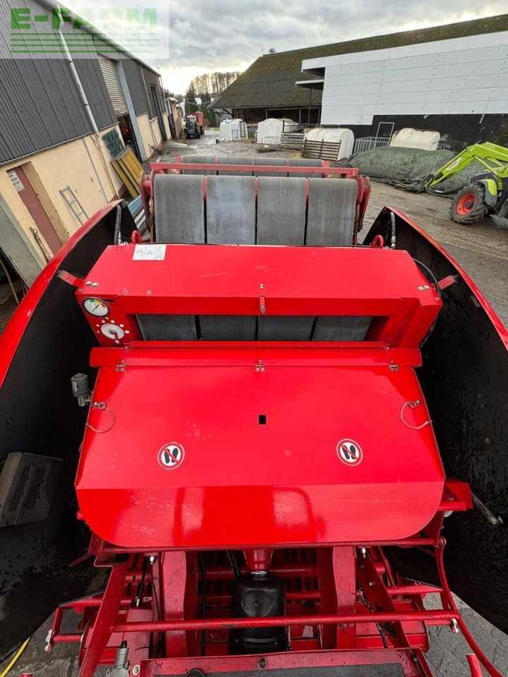 Lely RP 445 - Presse à balles cubiques: photos 3 Lely RP 445 - Presse à balles cubiques: photos 3